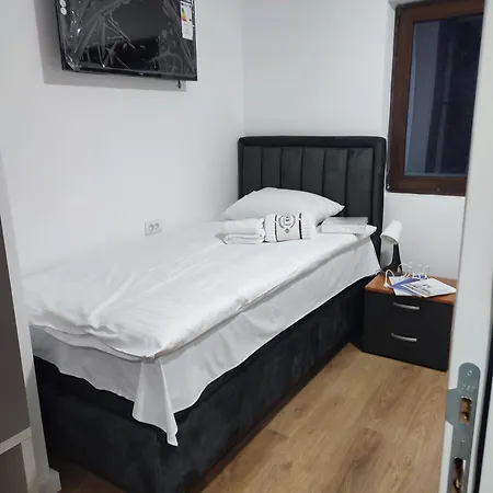 Apartment Golijat *